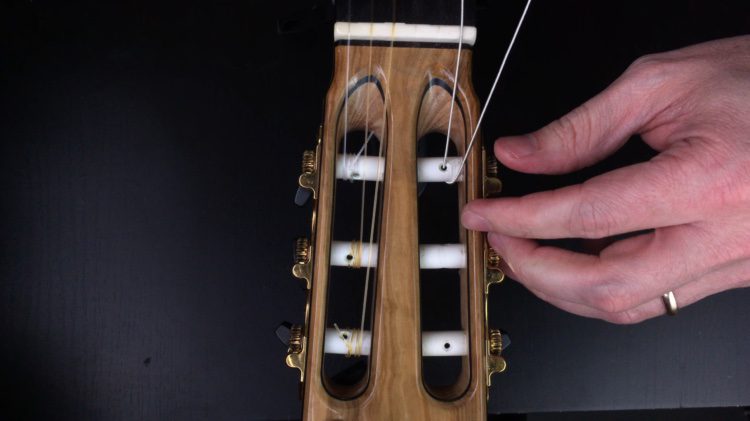 6th string wrap at headstock