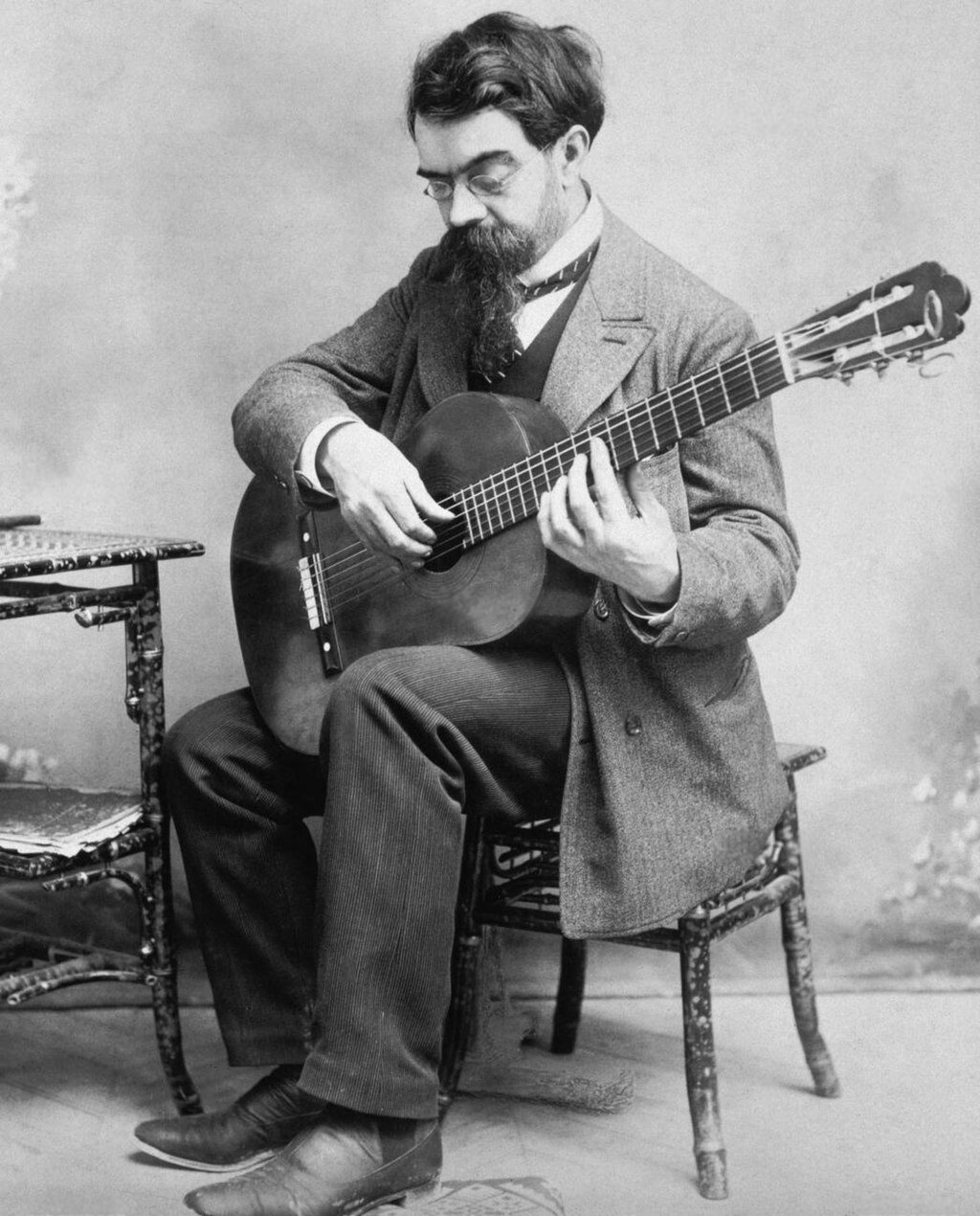 Francisco Tárrega Francisco Tárrega (1852 – 1909)